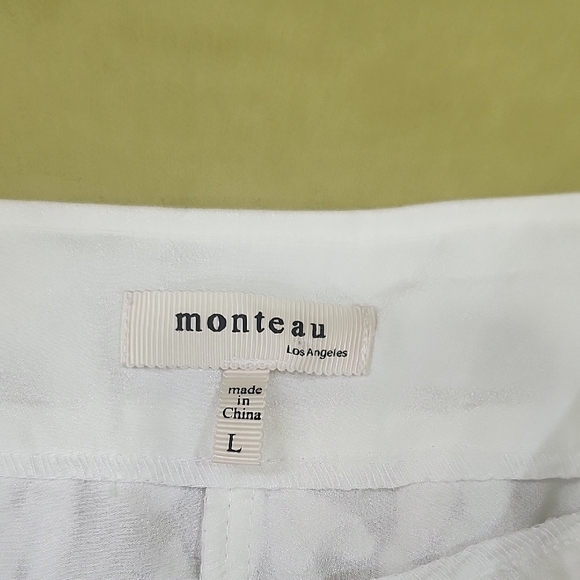 Monteau White High Waist Lace Shorts - Picture 5 of 9